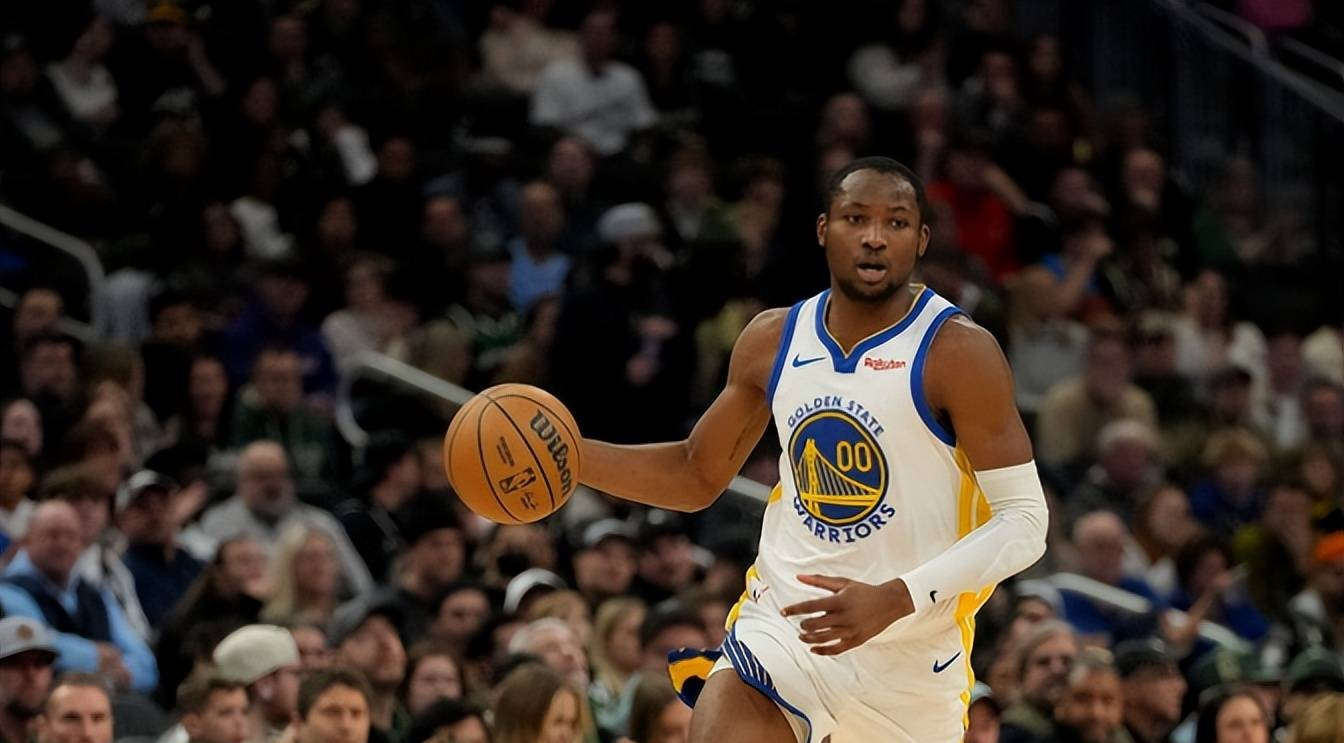 包含巴特勒连续十场比赛得分超过战术调整，老鹰不断突破！热度持续攀升的词条