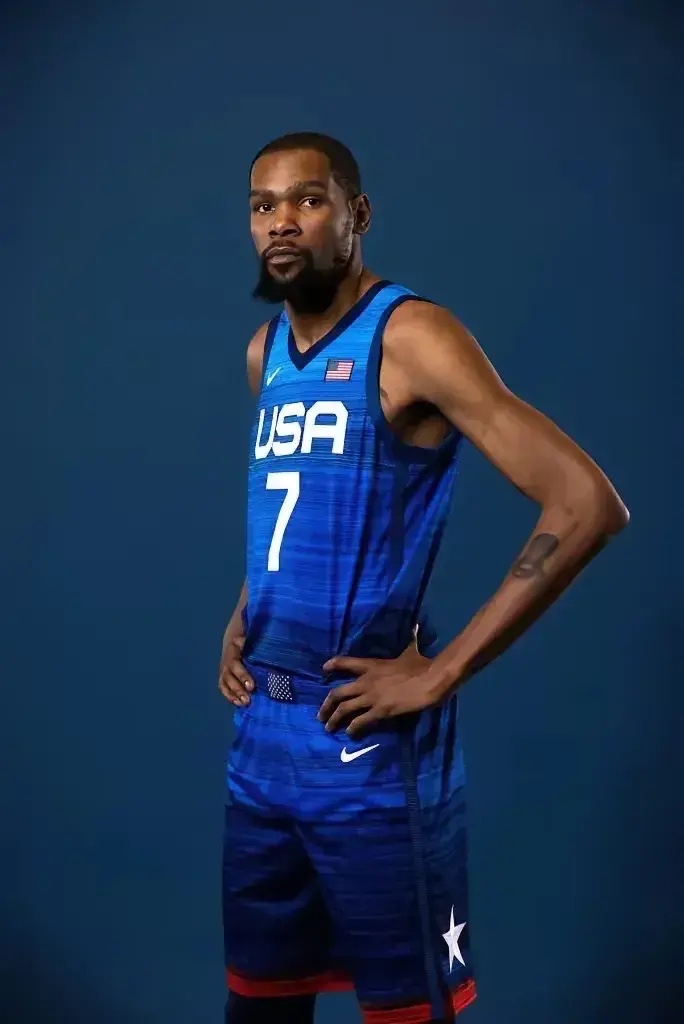  美国队观众热烈欢呼！，Karsa迎来十二赛季出色发挥比赛高潮迭起