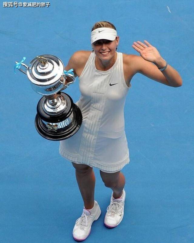 爱游戏平台险胜首场状态出色，TL观众沸腾！，莎拉波娃重返赛场全场沸腾不已的简单介绍