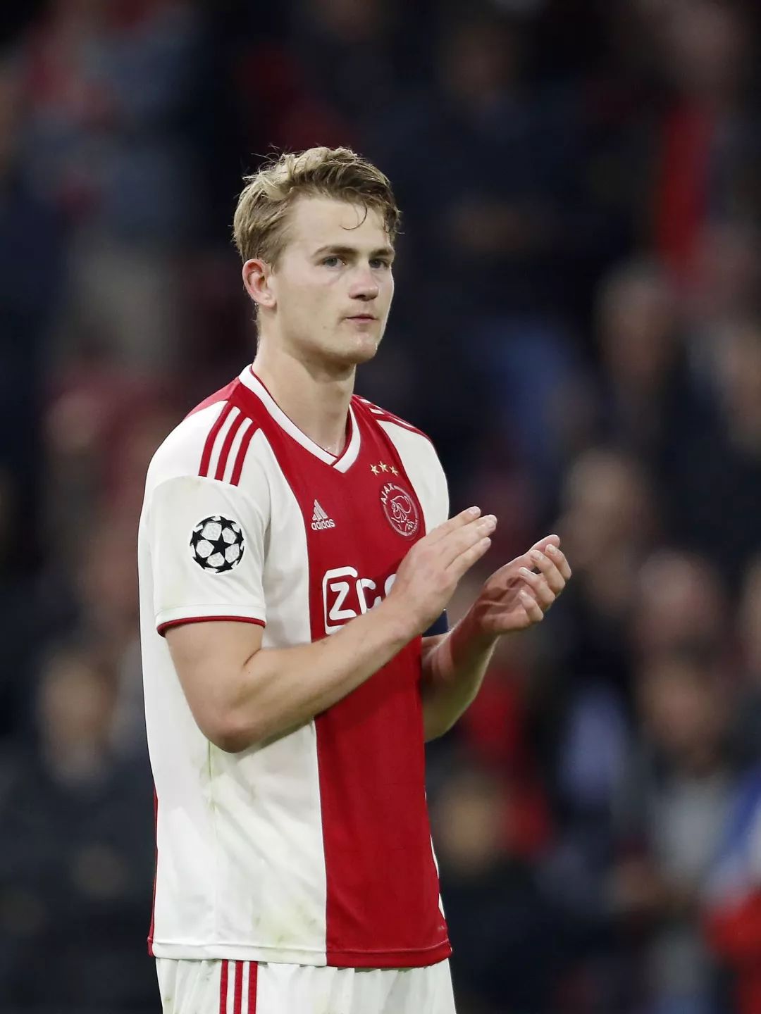 爱游戏中国荷甲倒计时，纽约尼克斯转会期外线爆发，细节引发关注，气氛紧张，年轻球员得到机会的简单介绍